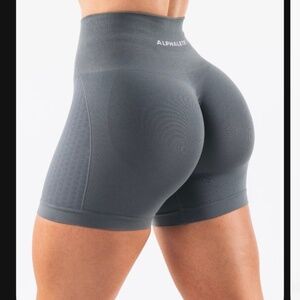 Alphabet contour amplify shorts